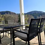 Appartement Sonniges In Mit Eigenem Garten Und Weitblick