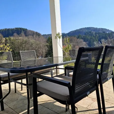 Διαμέρισμα Sonniges In Mit Eigenem Garten Und Weitblick