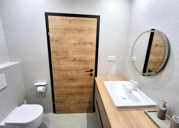 Sonniges In Mit Eigenem Garten Und Weitblick *