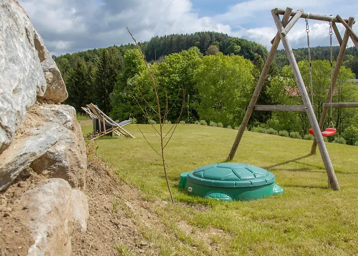 Sonniges In Mit Eigenem Garten Und Weitblick Apartament